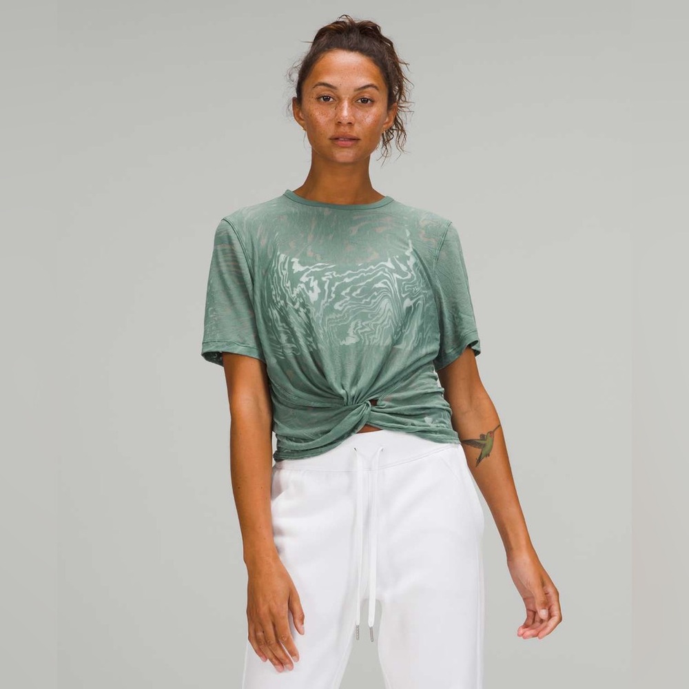 lululemon athletica Sage Green Knot Front Tee size 6